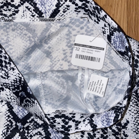 Snake Print Skirt - Picture 2 of 2